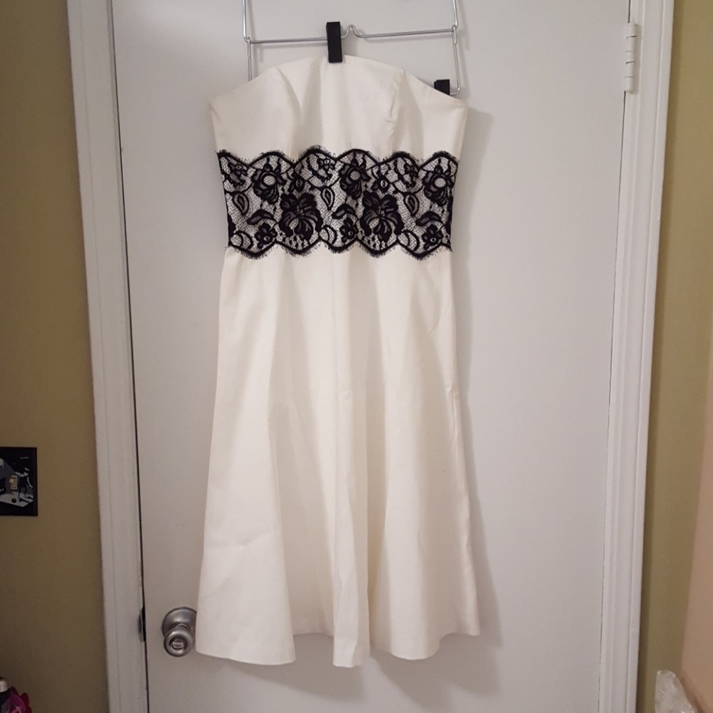Classic strapless white A line dress